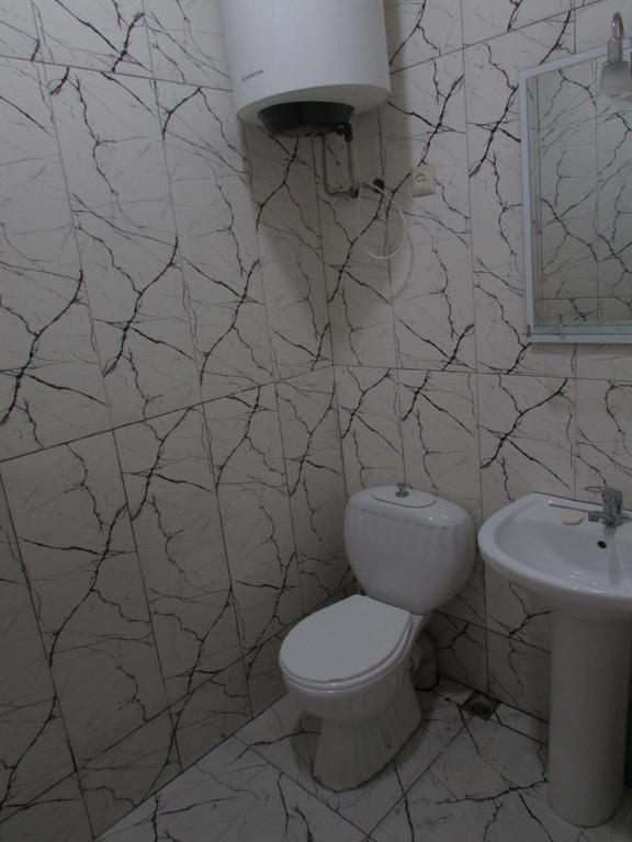 Joni Guest House Batumi Exterior foto